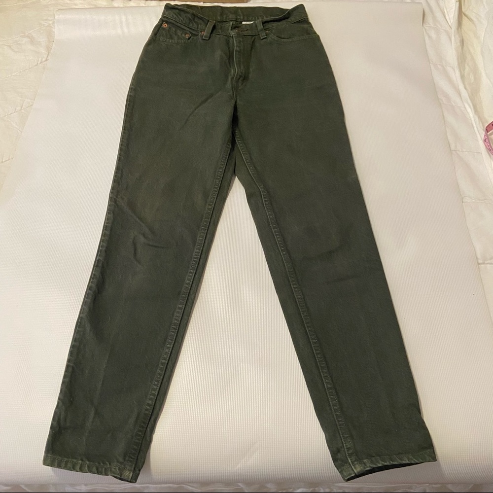 Vintage Levis 512 in olive green